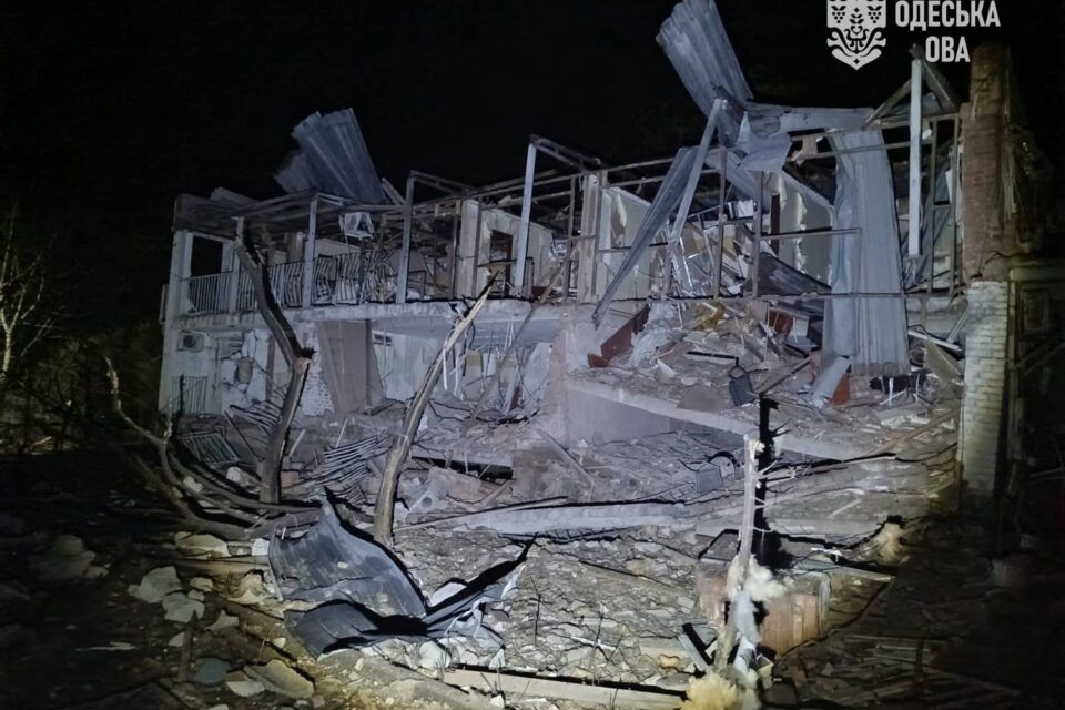Вночі 23 жовтня росія атакувала обʼєкт енергетики та базу відпочинку на півдні Одещини Вночі 23 жовтня росія атакувала обʼєкт енергетики та базу відпочинку на півдні Одещини