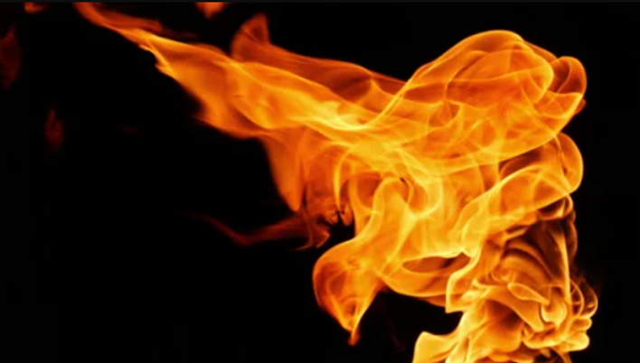 В Одесі під час пожежі в підвалі житлового будинку постраждали двоє людей В Одесі під час пожежі в підвалі житлового будинку постраждали двоє людей