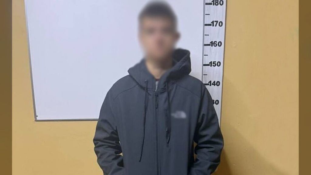 18-річний киянин видурив у пенсіонерки 2 тисячі доларів під виглядом перевірки на “зв’язок з рф” 18-річний киянин видурив у пенсіонерки 2 тисячі доларів під виглядом перевірки на “зв’язок з рф”
