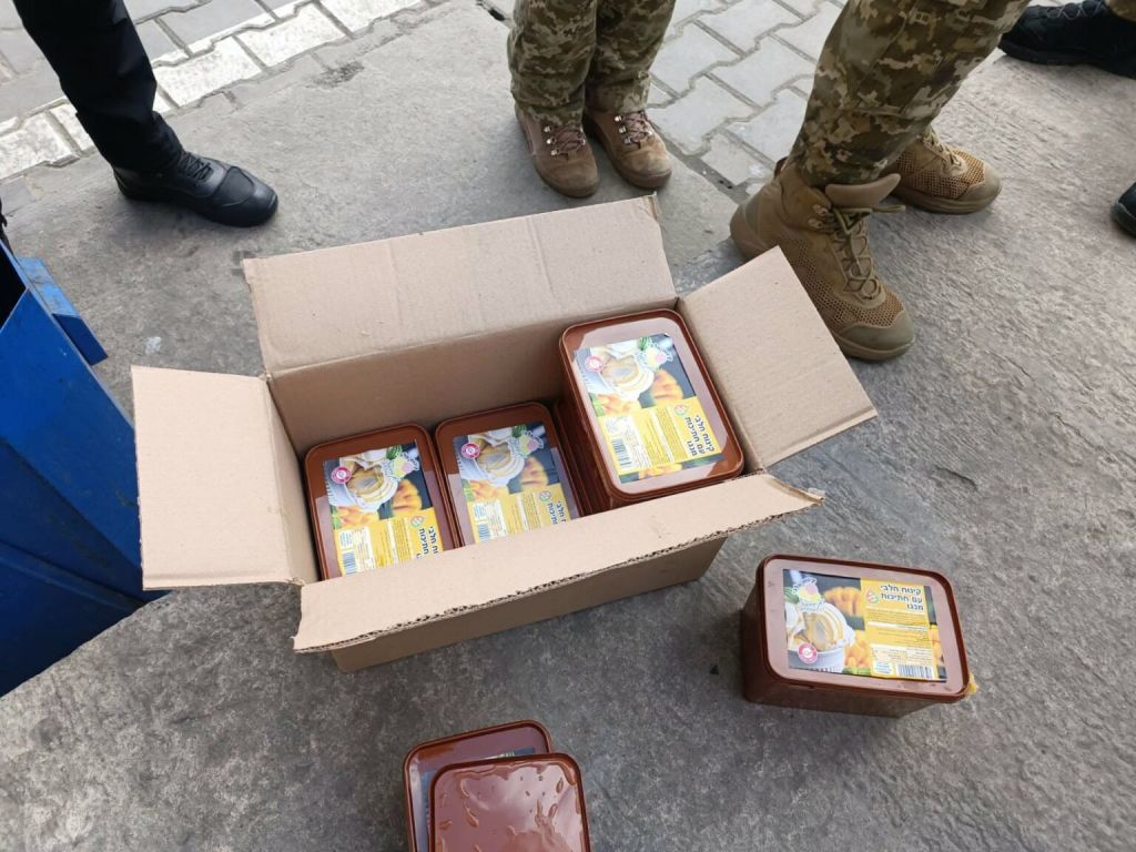 Одесита засудили за спробу контрабанди цигарок та спирту під виглядом морозива(фото) Одесита засудили за спробу контрабанди цигарок та спирту під виглядом морозива(фото)