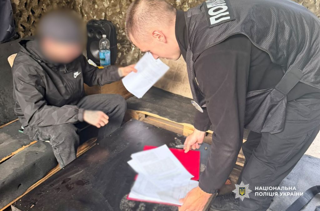 Позичив автомобіль і продав його: поліцейські викрили миколаївця у незаконному заволодінні транспортом знайомої одеситки Позичив автомобіль і продав його: поліцейські викрили миколаївця у незаконному заволодінні транспортом знайомої одеситки