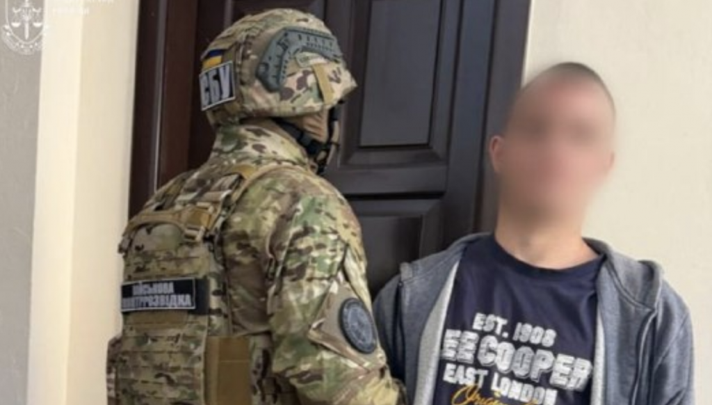 GPS-маячок на військовому бензовозі: 20-річного одесита підозрюють у роботі на рф GPS-маячок на військовому бензовозі: 20-річного одесита підозрюють у роботі на рф